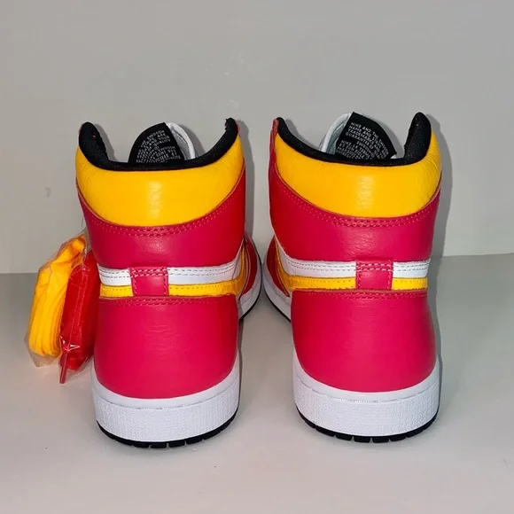 Nike Air Jordan 1 Retro High OG ‘Light Fusion Red’ Men’s Sz9